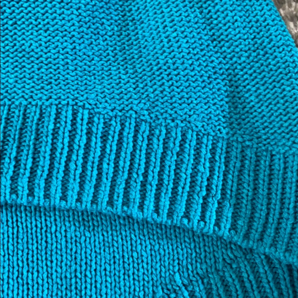 Sweater - Picture 4 of 4